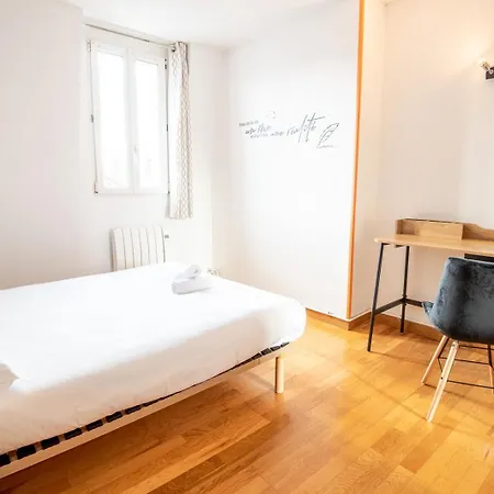 Le Jourdan - - France Apartment Tours